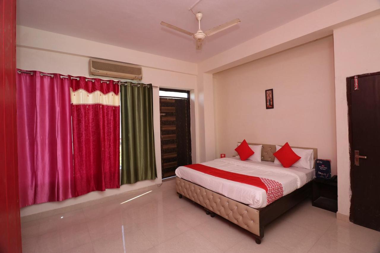 Oyo 26652 Roop River Resort Naupala Extérieur photo